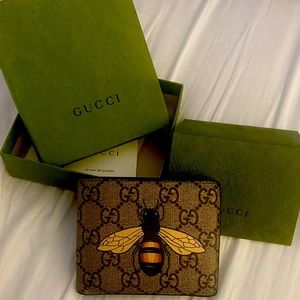 Original Gucci bee wallet